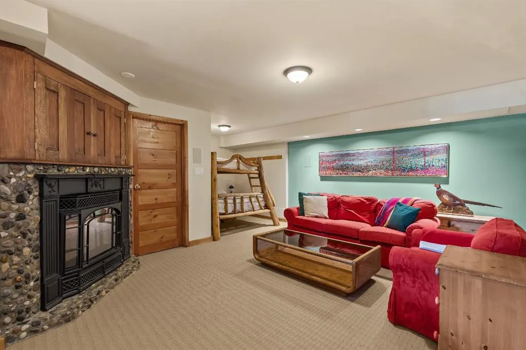 1021 Rundleview Drive