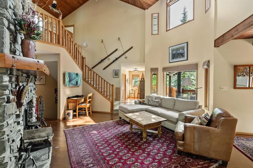 1021 Rundleview Drive