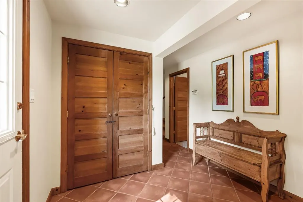 1021 Rundleview Drive