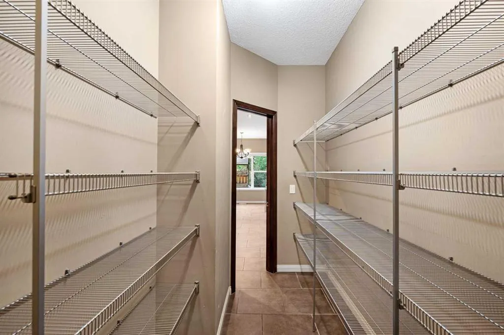 18 Aspen Hills Manor SW