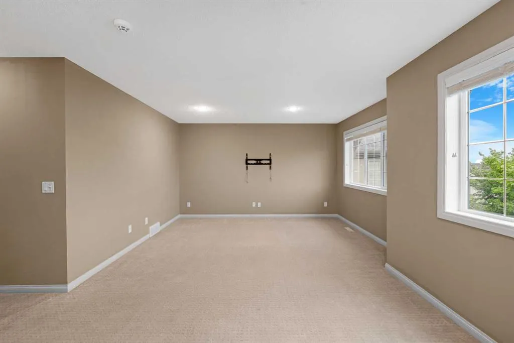 18 Aspen Hills Manor SW