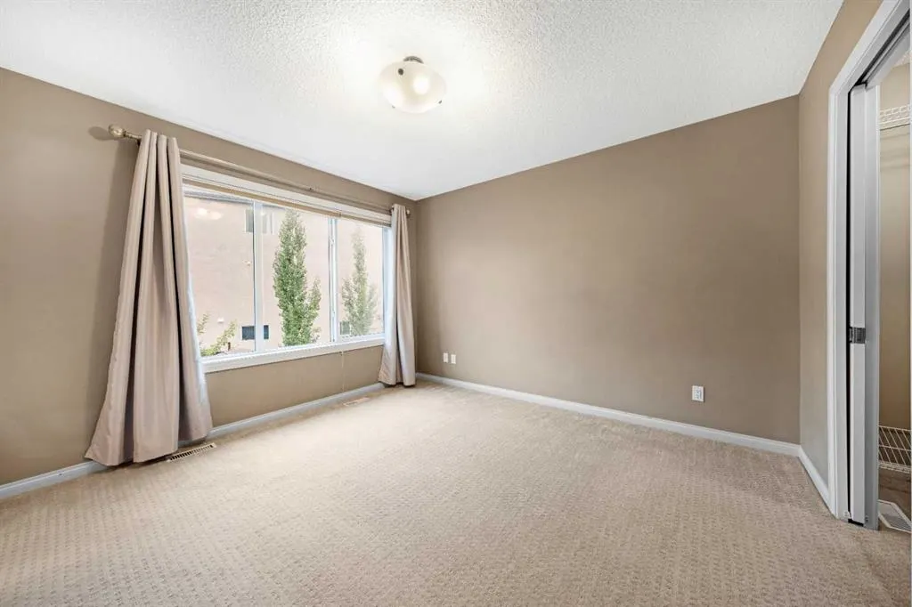 18 Aspen Hills Manor SW