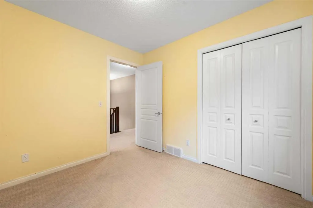 18 Aspen Hills Manor SW