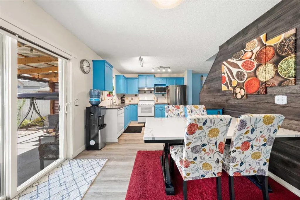 211 Bridlewood Avenue SW