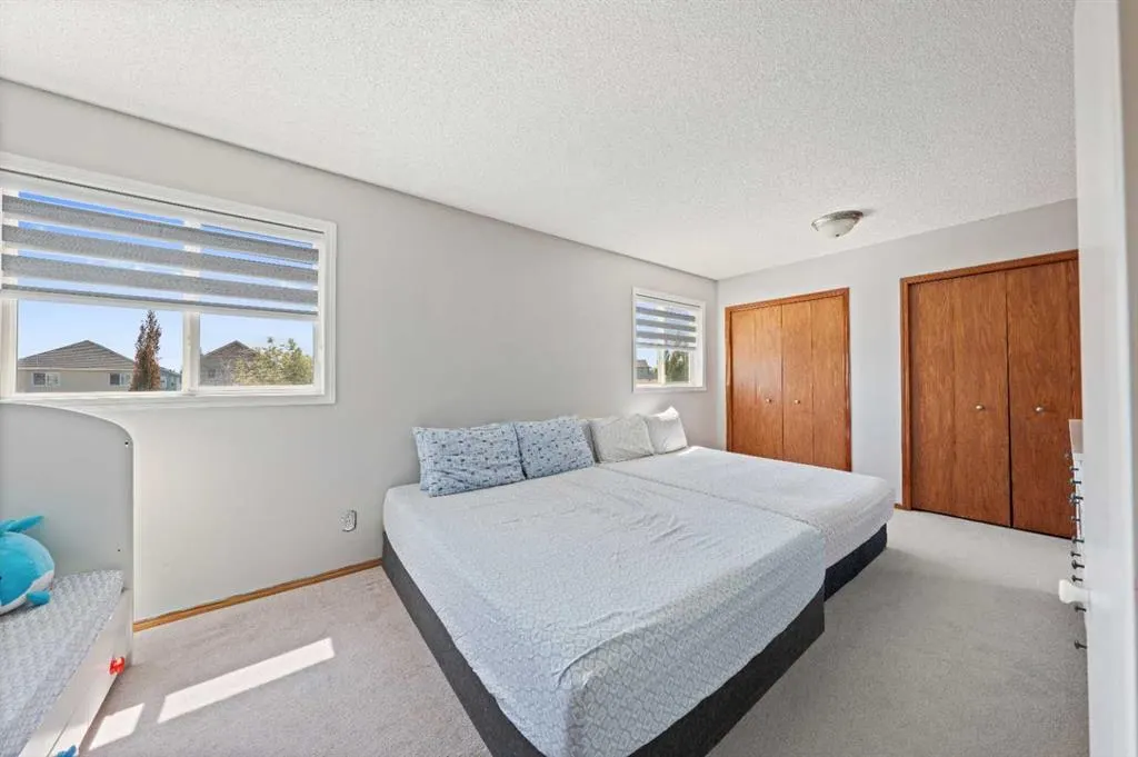 211 Bridlewood Avenue SW