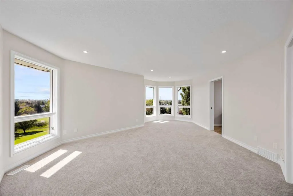 21 Douglas Woods Manor SE