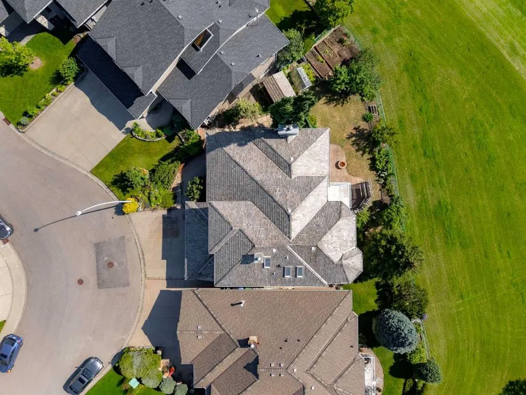 21 Douglas Woods Manor SE