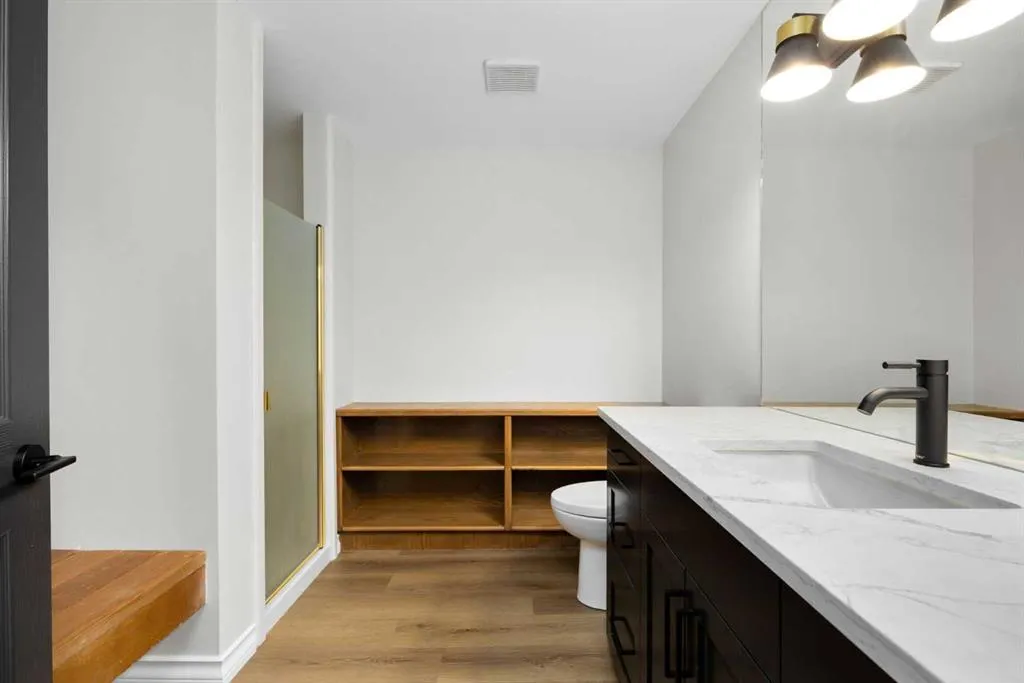 21 Douglas Woods Manor SE