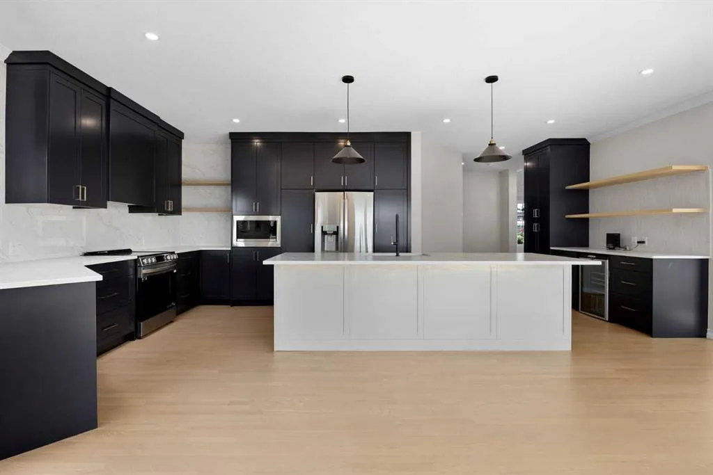 21 Douglas Woods Manor SE