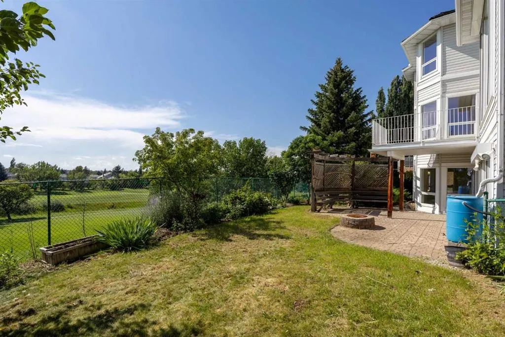 21 Douglas Woods Manor SE