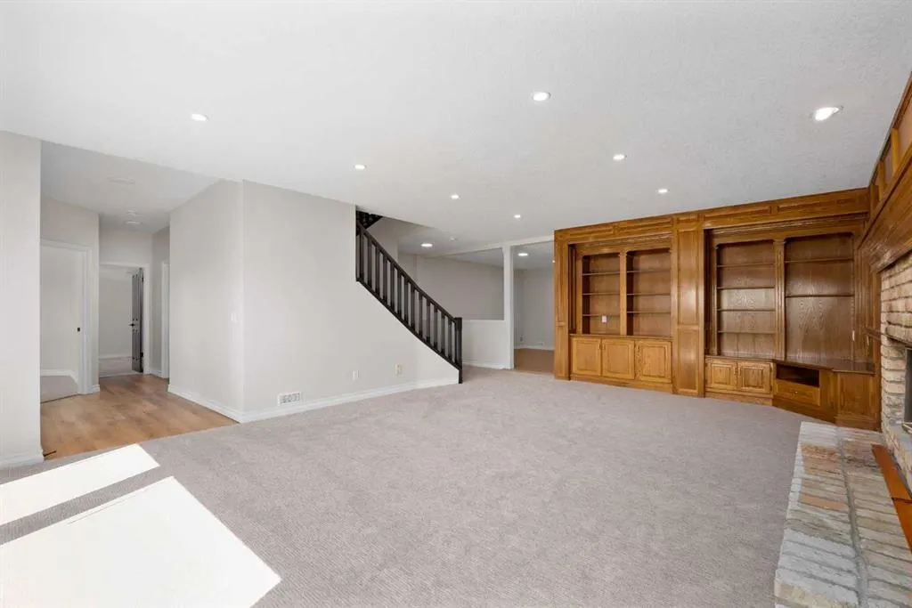 21 Douglas Woods Manor SE