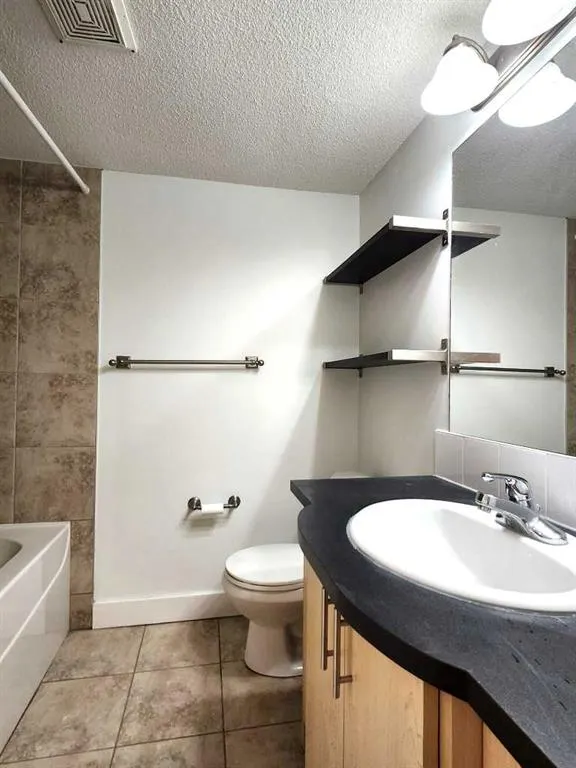 655 Meredith Road NE, #101