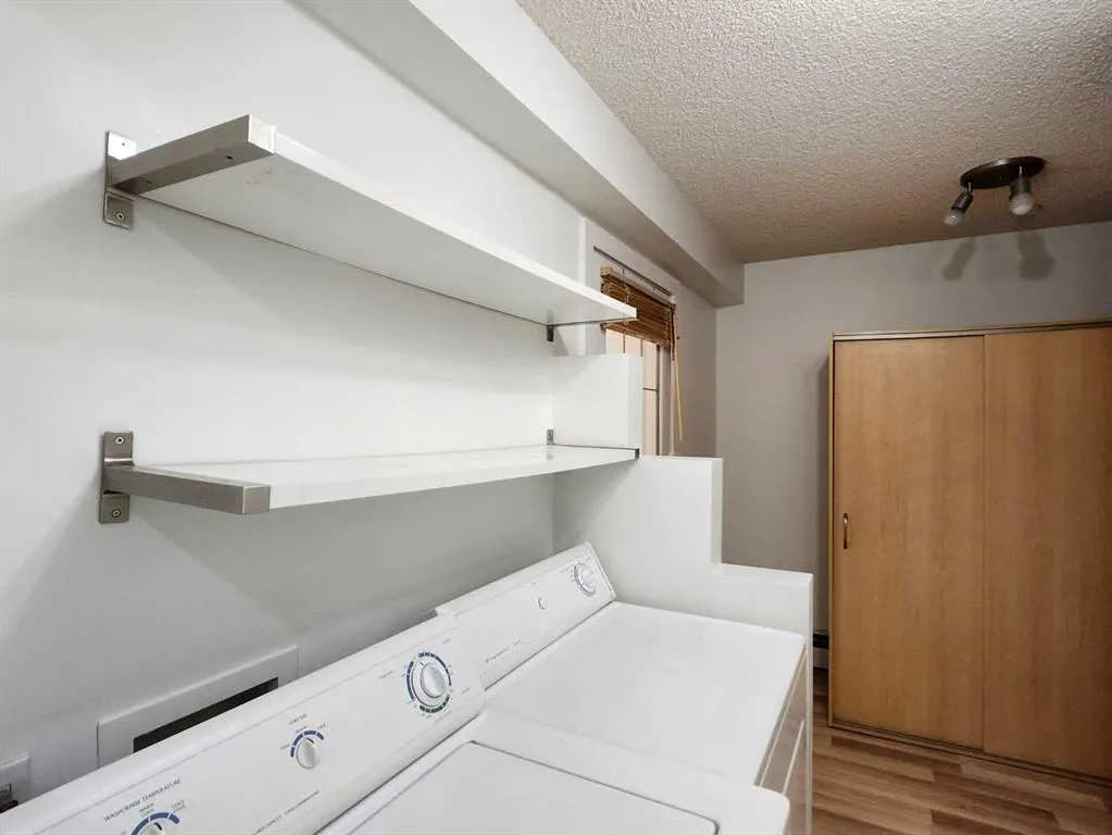 655 Meredith Road NE, #101
