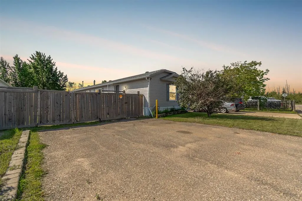 113 Mustang Road