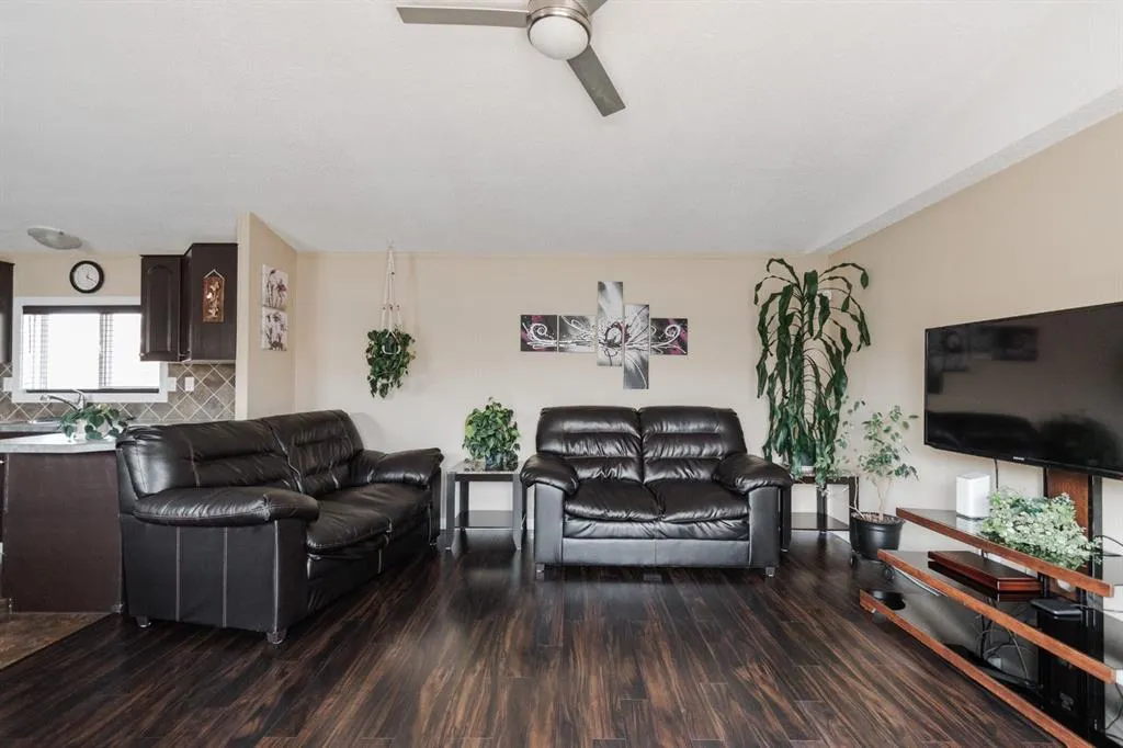 113 Mustang Road