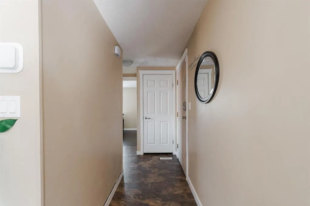 113 Mustang Road