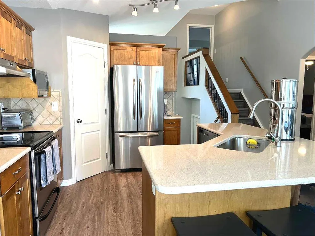 91 Coalbanks Gate W