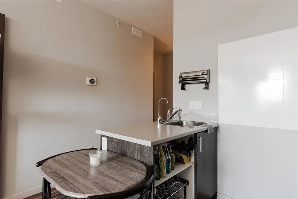 8106 Fraser Avenue, #402