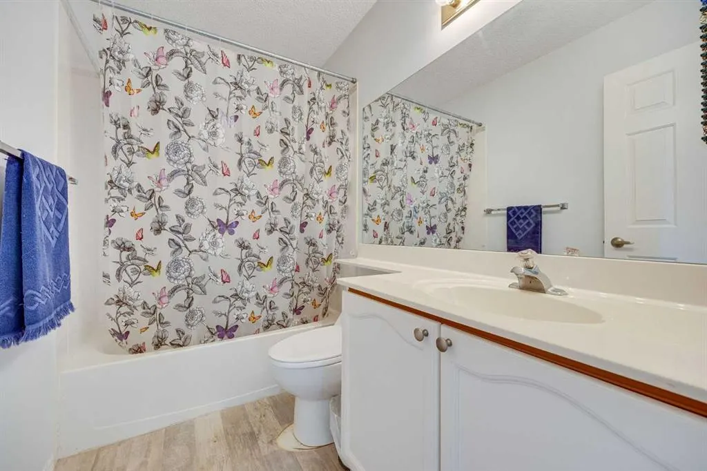 192 Douglas Ridge Green SE