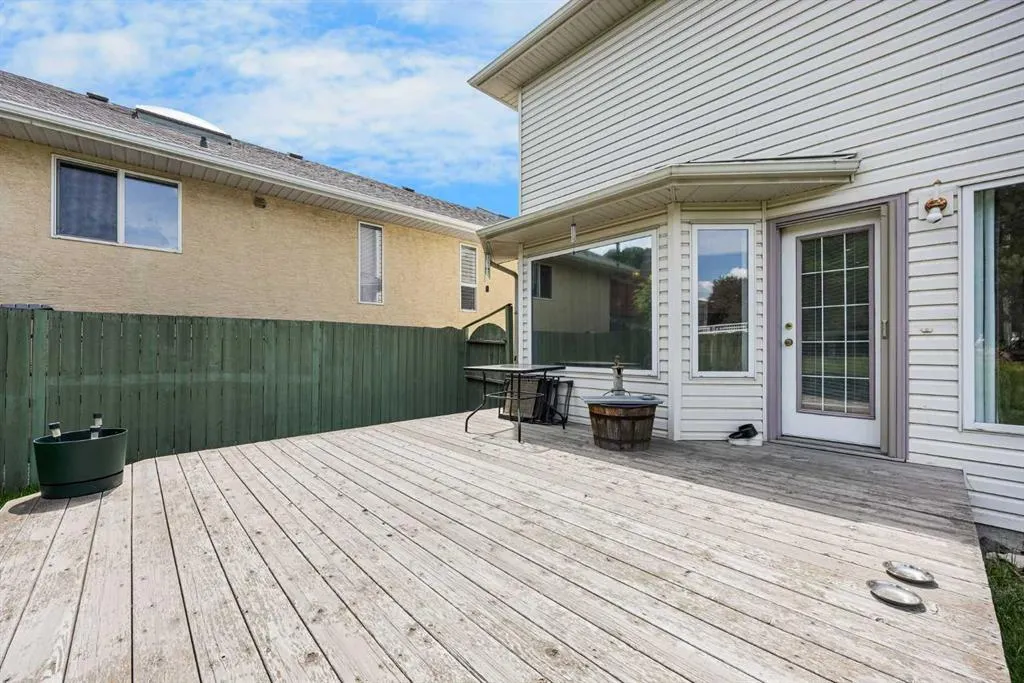 192 Douglas Ridge Green SE