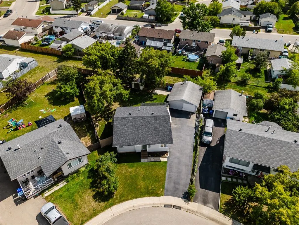 208 Silvertip Place