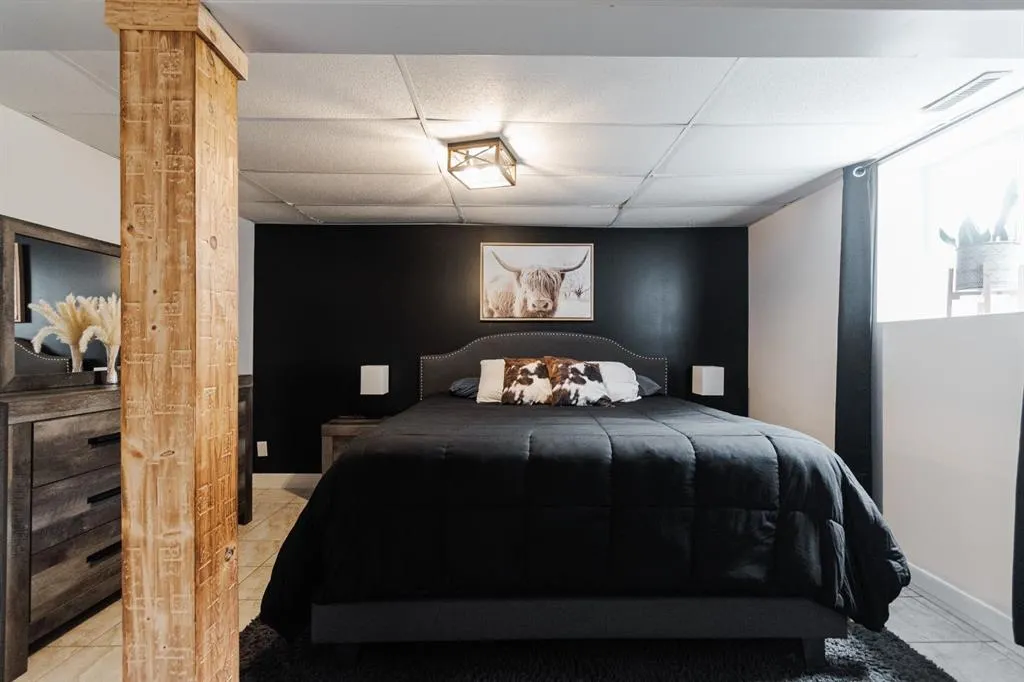 208 Silvertip Place