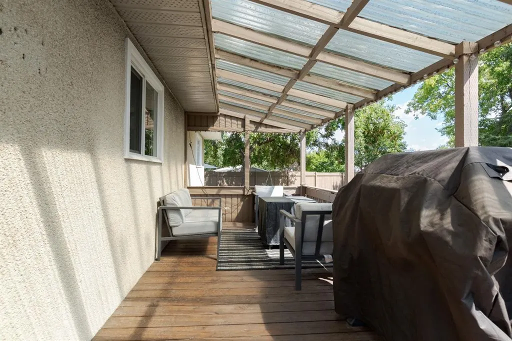 208 Silvertip Place