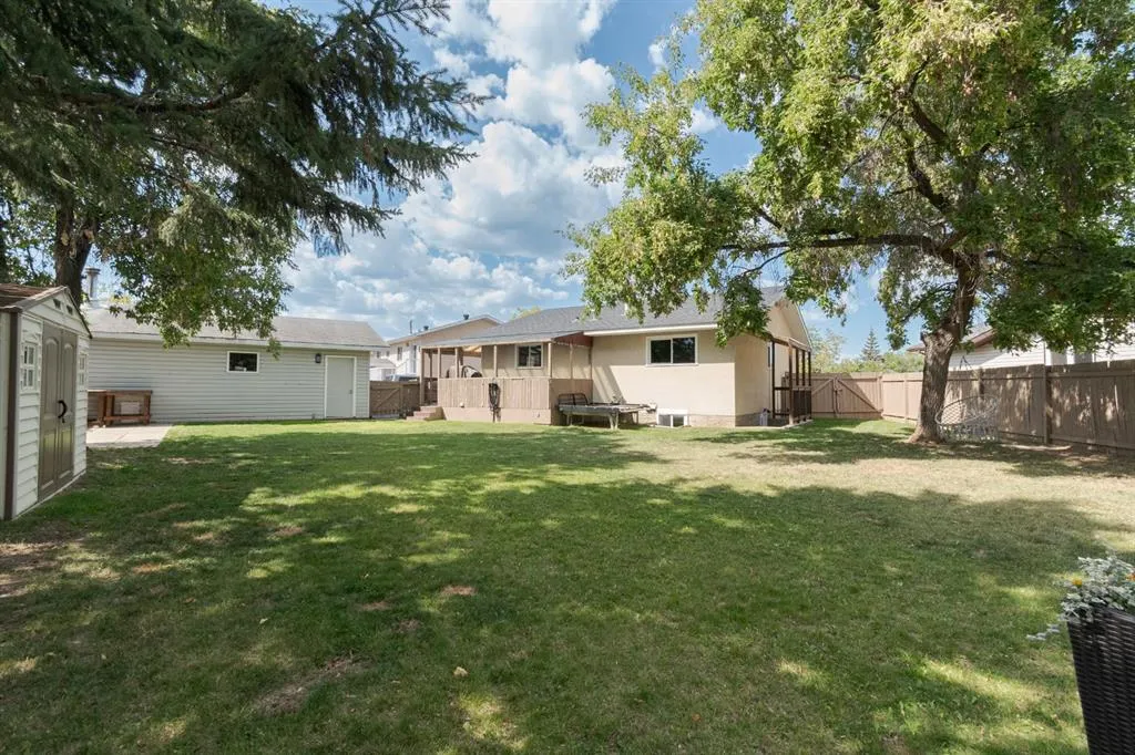 208 Silvertip Place