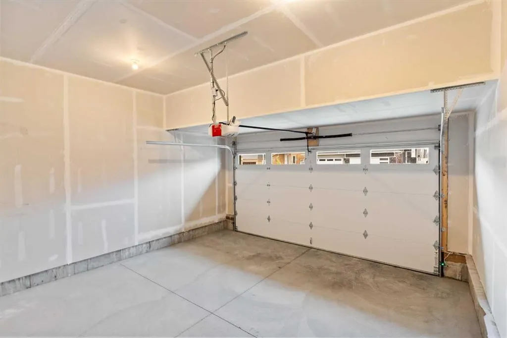 479 Kinniburgh Loop
