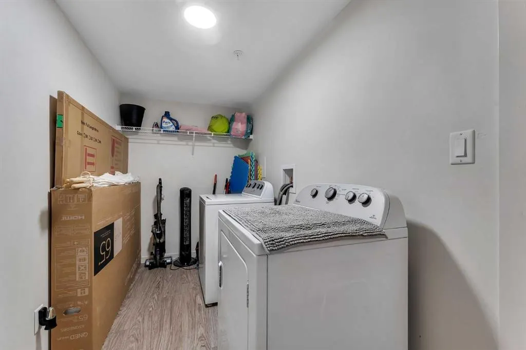 181 Skyview Ranch Manor NE, #1307