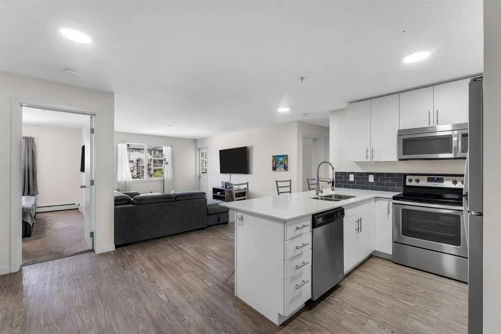 181 Skyview Ranch Manor NE, #1307