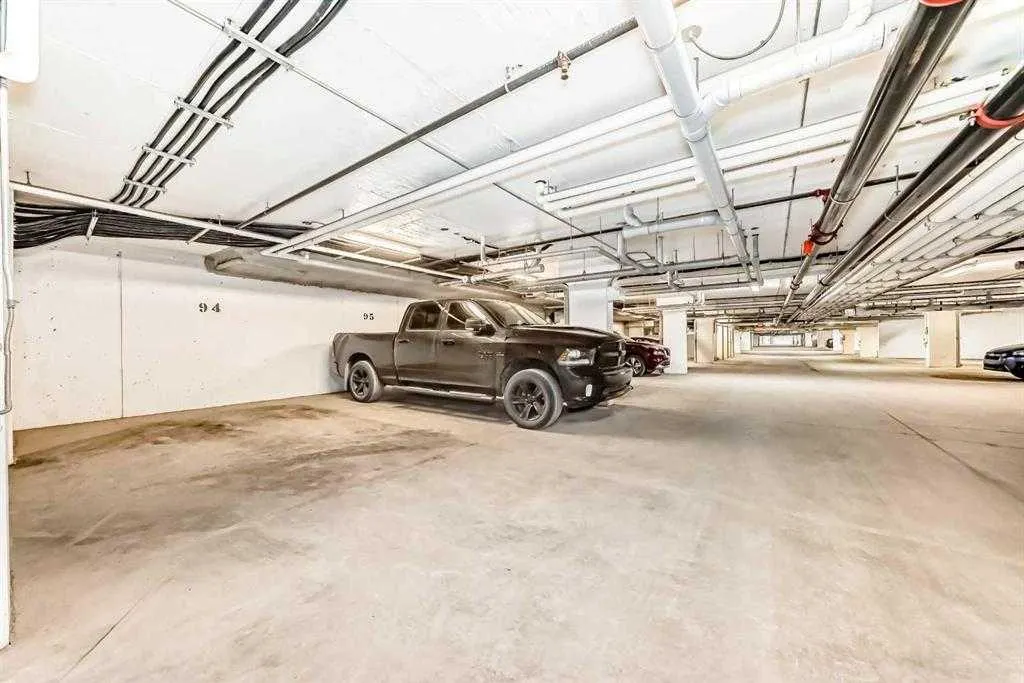 181 Skyview Ranch Manor NE, #1307