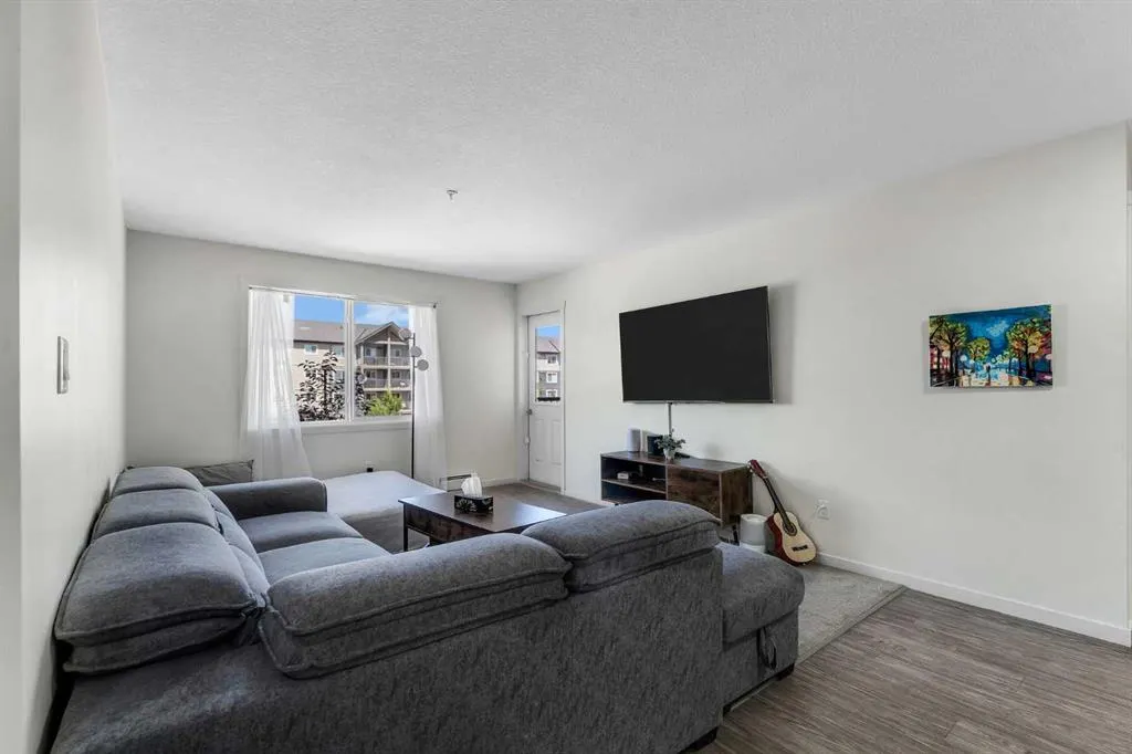 181 Skyview Ranch Manor NE, #1307