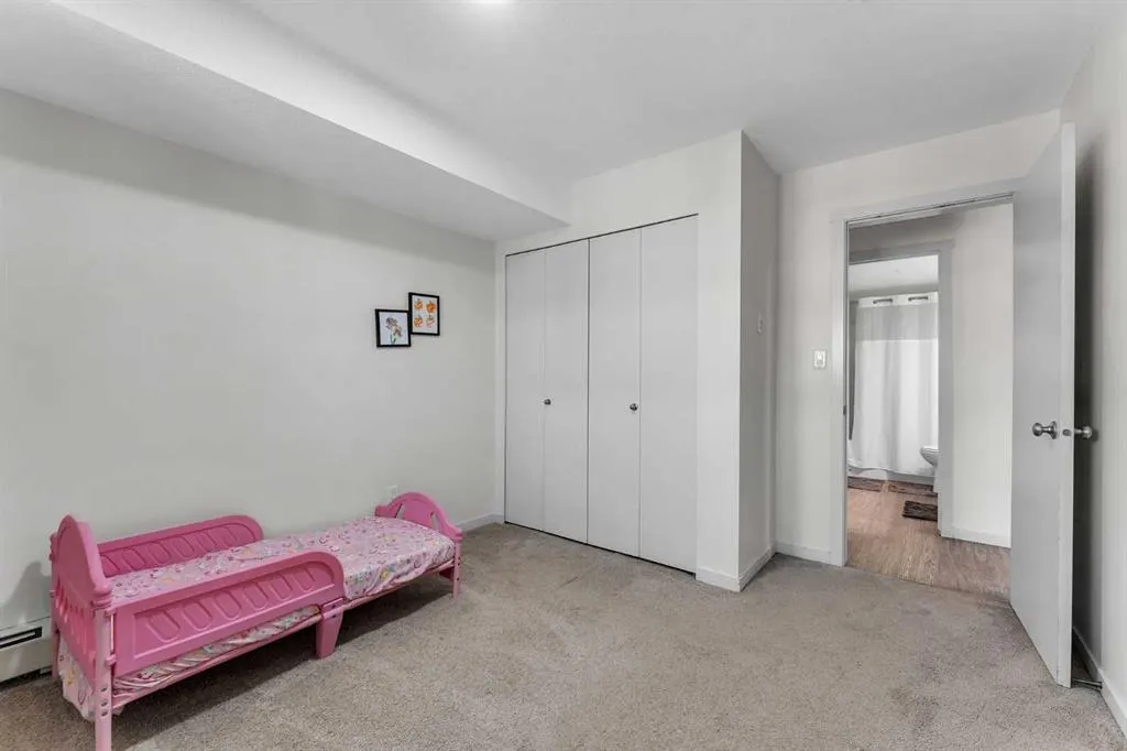 181 Skyview Ranch Manor NE, #1307