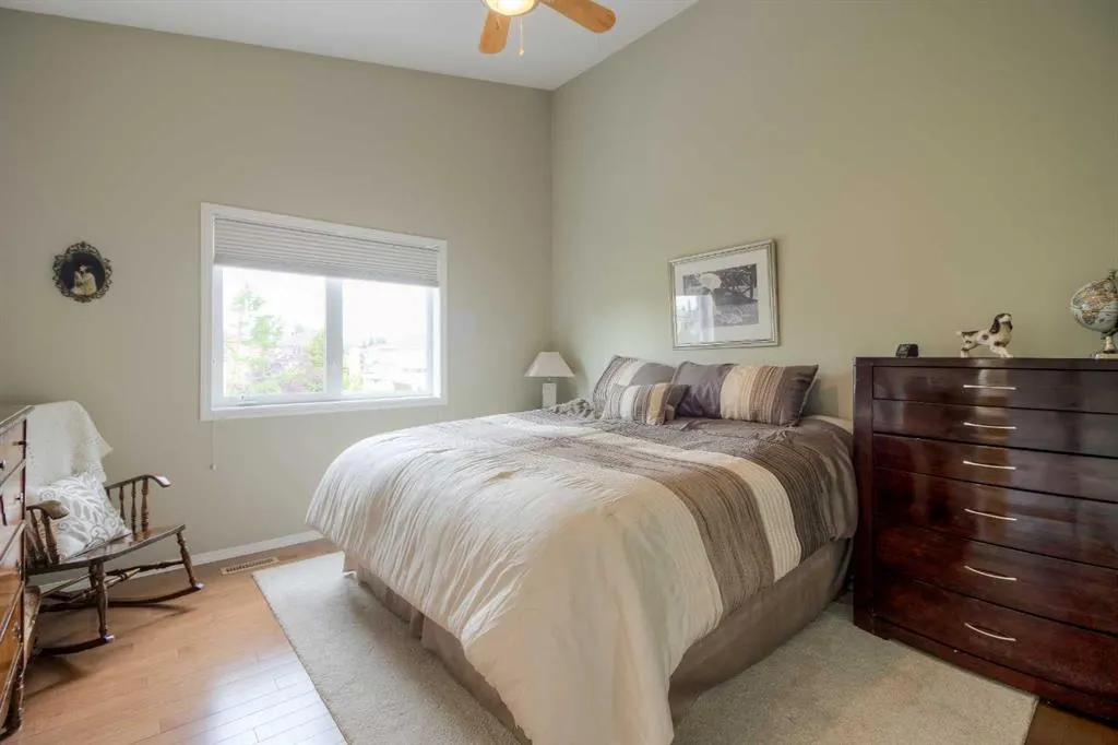61 Salish Place W