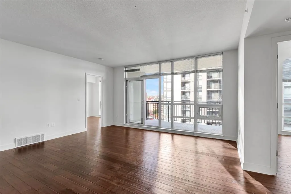 1118 12 Avenue SW, #901