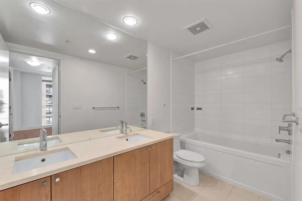 1118 12 Avenue SW, #901