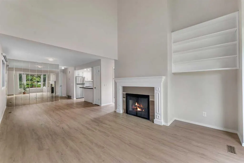37 Edgeford Way NW
