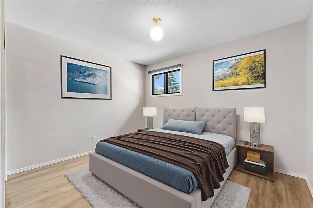 37 Edgeford Way NW