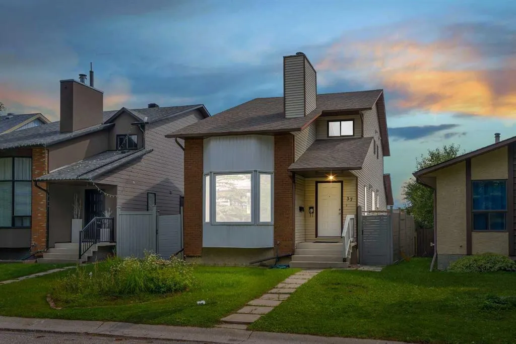 37 Edgeford Way NW