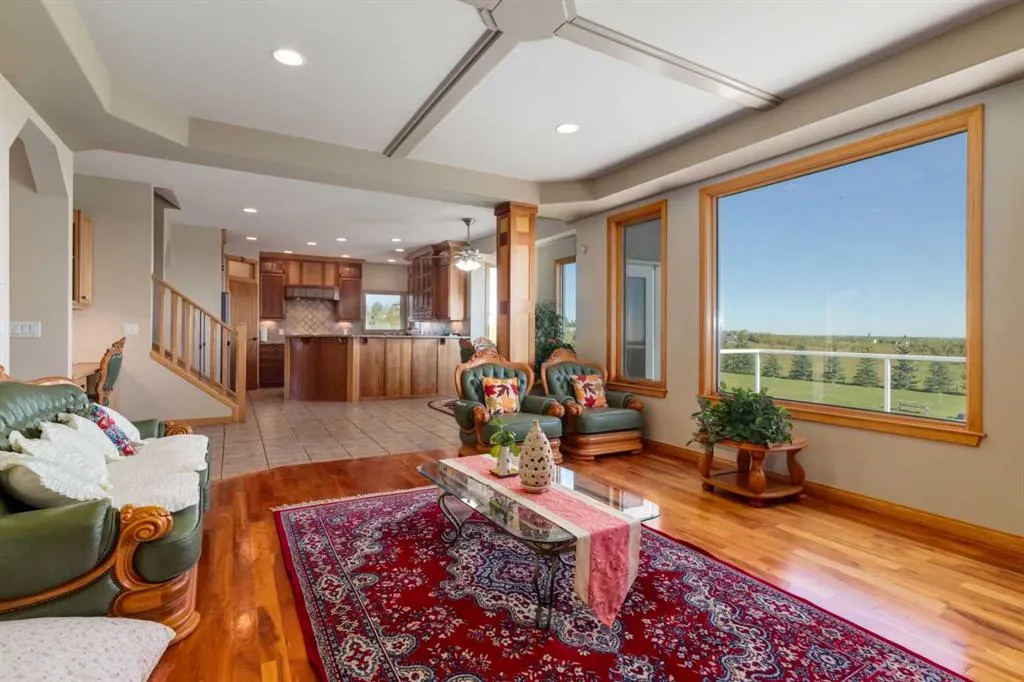 32 Gray Way NW