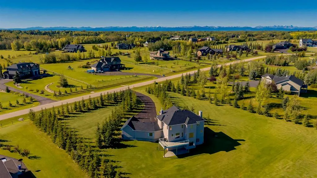 32 Gray Way NW