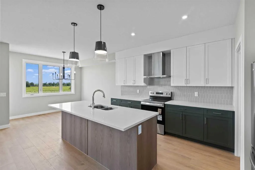 159 Belvedere Crescent SE