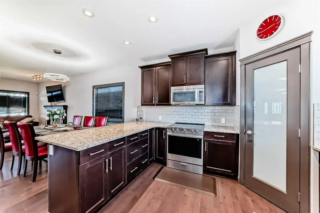 69 Redstone Villas NE