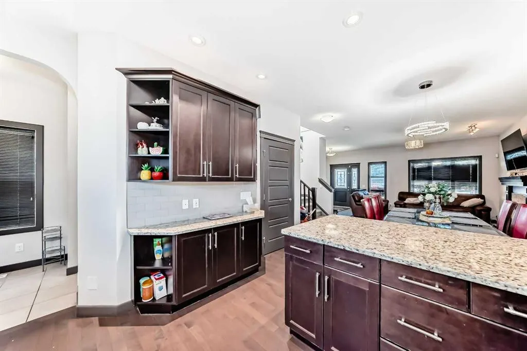 69 Redstone Villas NE