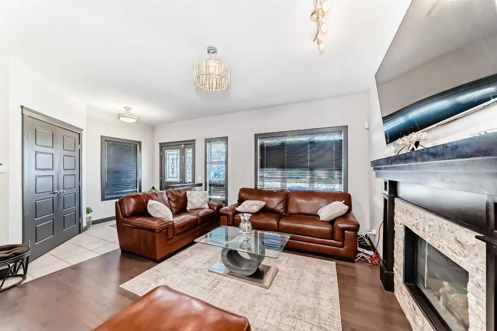 69 Redstone Villas NE