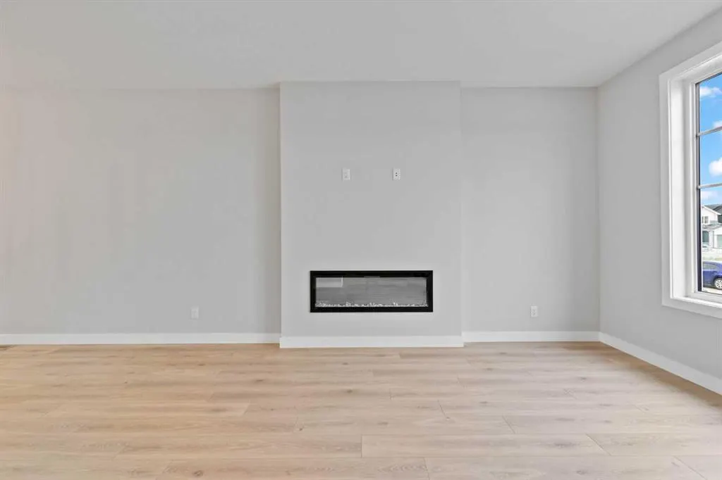 199 Belvedere Crescent SE