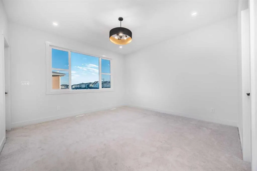 289 Waterford Heath