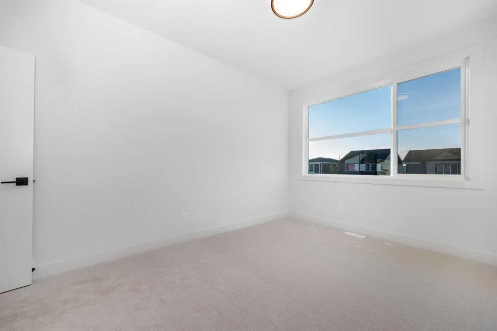 289 Waterford Heath