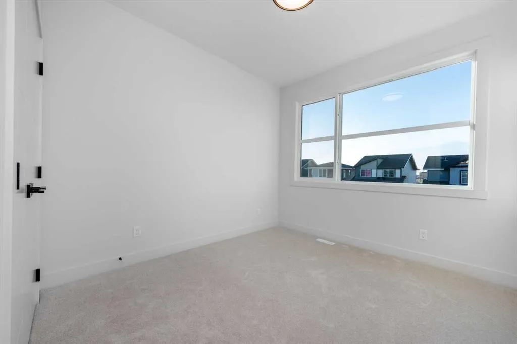 289 Waterford Heath